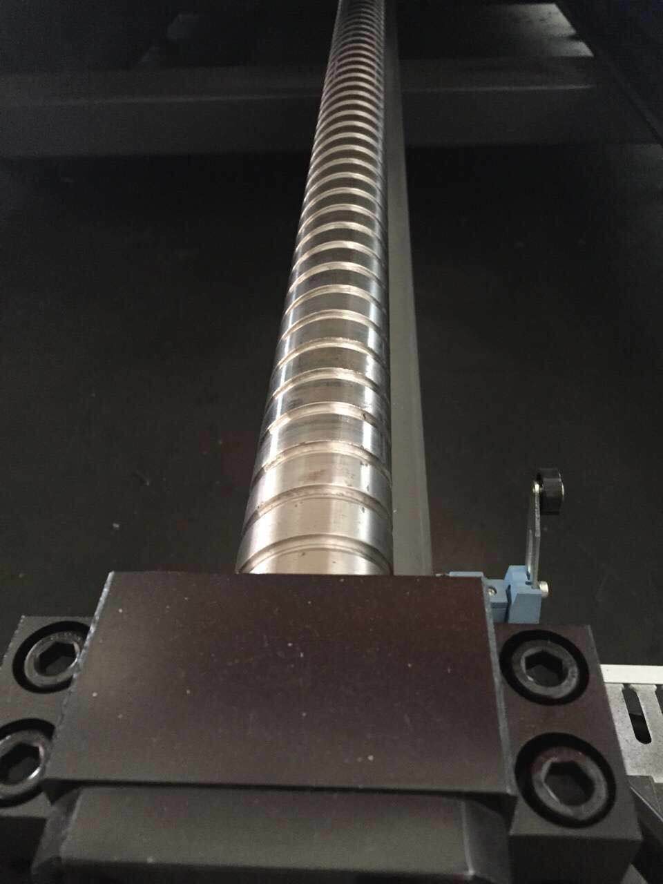 如何做出一臺(tái)小型非金屬高精密激光切割機(jī)？