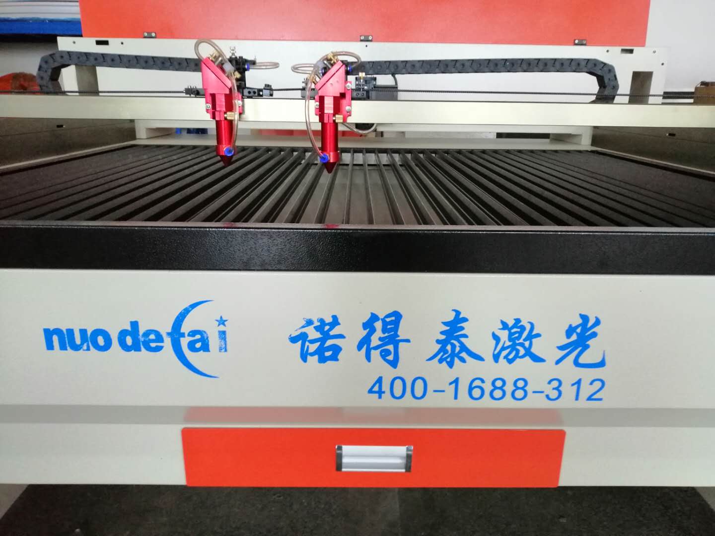 3M材料切割的時(shí)候用激光機(jī)會(huì)導(dǎo)致切割發(fā)黃嗎？