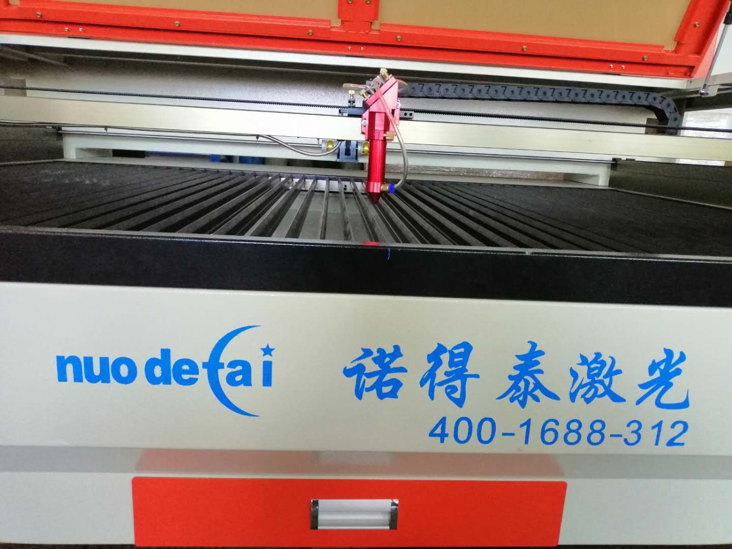 布料激光切割機是不是超快越好，快速切割有什么影響！