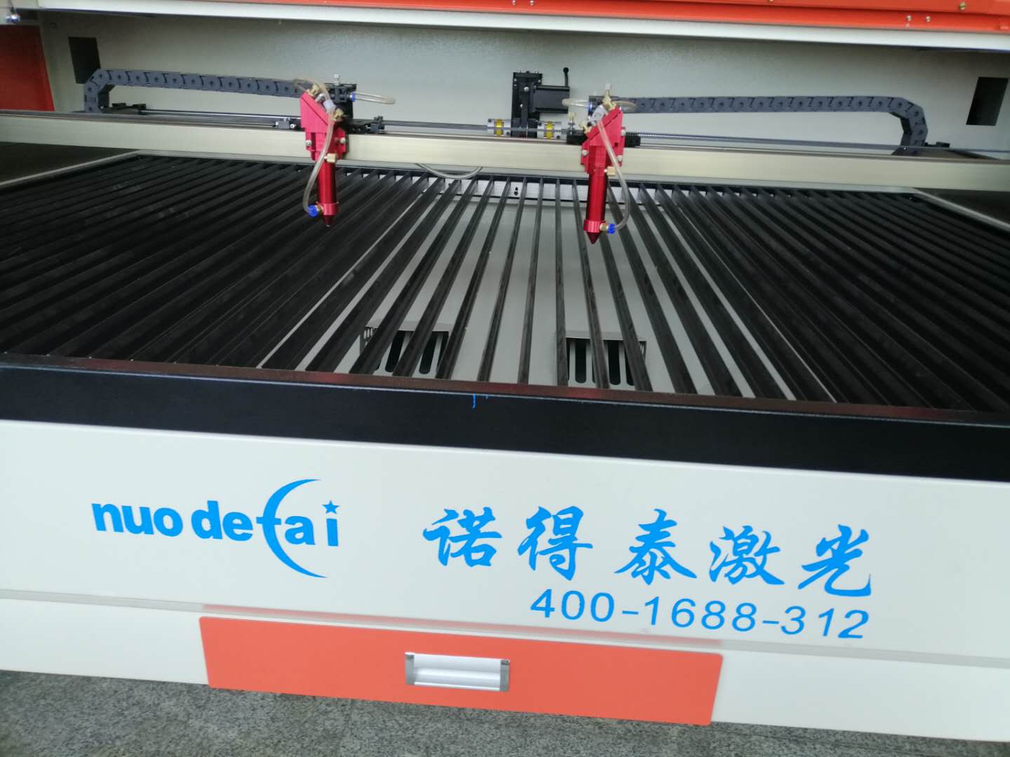 夏季激光切割機(jī)工作的時候需要注意些什么？