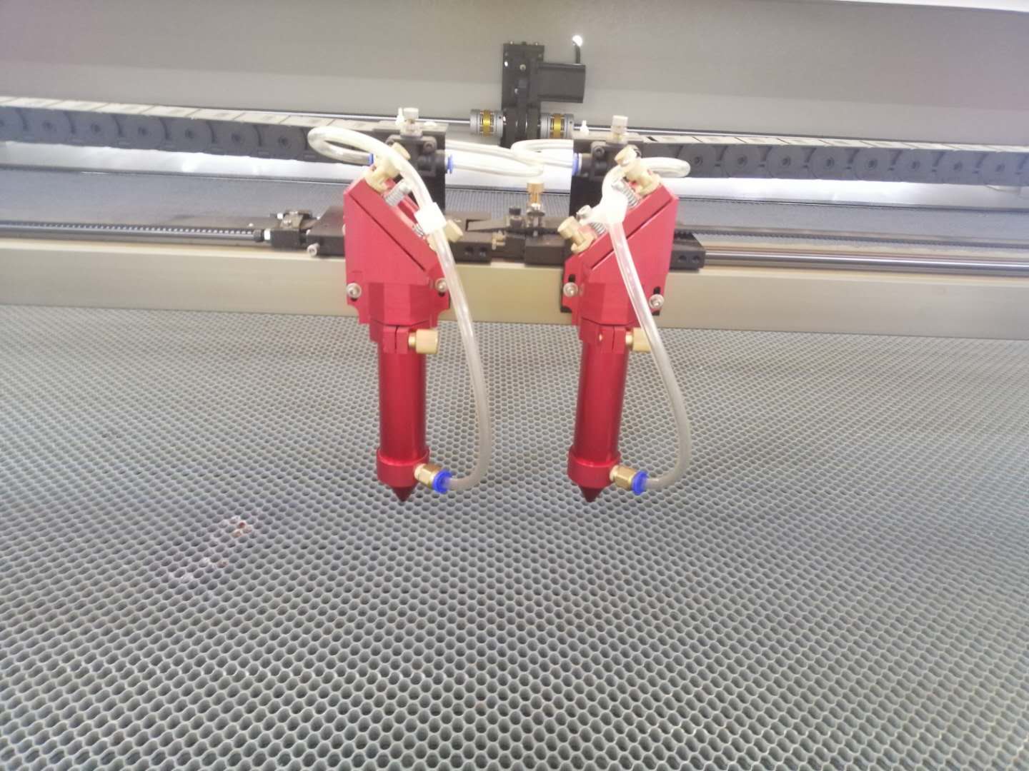 紙品類激光切割機價格貴嗎？